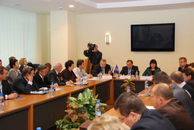 ВОПРОСЫ ЦЕНООБРАЗОВАНИЯ НА СОЦИАЛЬНО-ЗНАЧИМЫЕ ТОВАРЫ В ЦЕНТРЕ ВНИМАНИЯ ОБЩЕСТВЕННОСТИ ВОПРОСЫ ЦЕНООБРАЗОВАНИЯ НА СОЦИАЛЬНО-ЗНАЧИМЫЕ ТОВАРЫ В ЦЕНТРЕ ВНИМАНИЯ ОБЩЕСТВЕННОСТИ