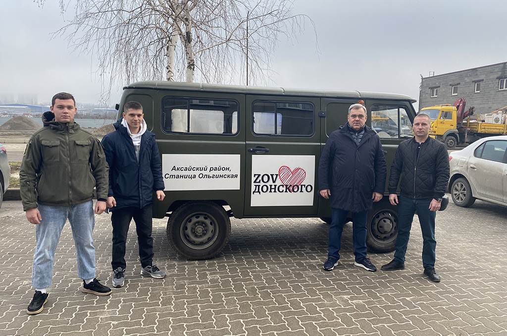 Сергей Рожков передал автомобиль волонтерам в зоне СВО