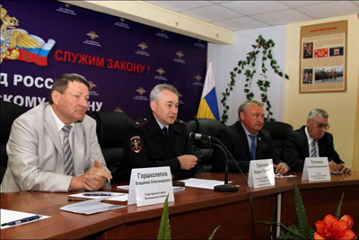 Депутат Сергей Петляков принял участие в мероприятих в рамках Дня ГУВД Ростовской области в Миллеровском районе Депутат Сергей Петляков принял участие в мероприятих в рамках Дня ГУВД Ростовской области в Миллеровском районе