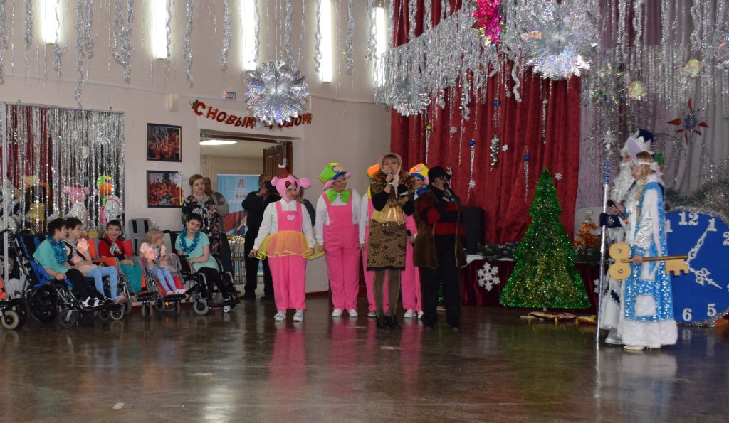 Особенный праздник для особенных детей прошел при поддержке депутата Сергея Рожкова