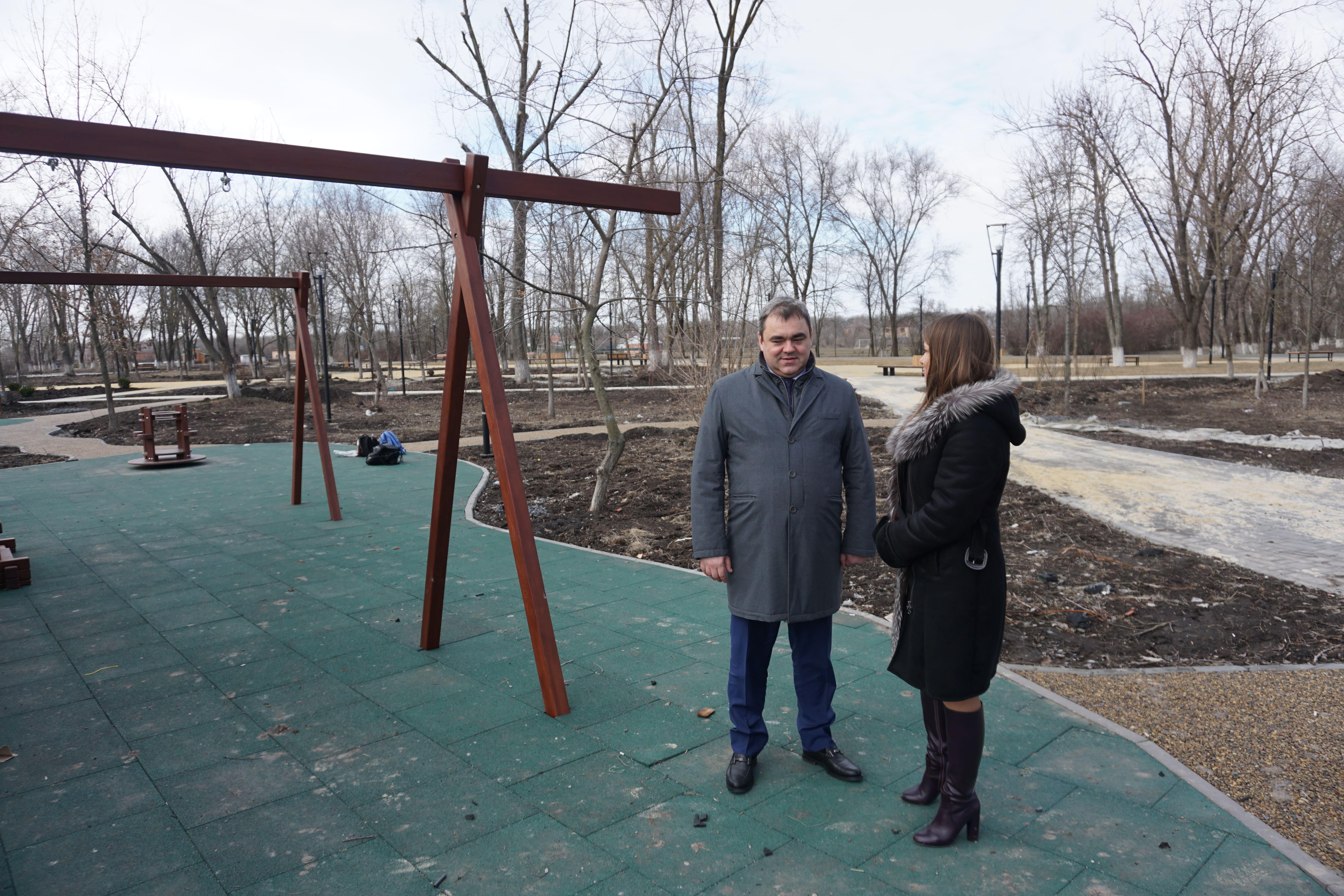 Сергей Рожков оценил качество строительства парка в Аксайском районе