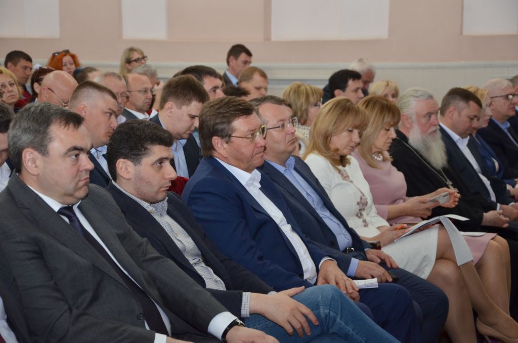 Депутаты Сергей Рожков и Саркис Гогорян приняли участие в губернаторском совещании 