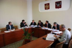 ДЕПУТАТЫ ФРАКЦИИ КПРФ ОБСУДИЛИ ВОПРОСЫ ПОВЕСТКИ ДНЯ 28-го ЗАСЕДАНИЯ ЗАКОНОДАТЕЛЬНОГО СОБРАНИЯ РОСТОВСКОЙ ОБЛАСТИ ДЕПУТАТЫ ФРАКЦИИ КПРФ ОБСУДИЛИ ВОПРОСЫ ПОВЕСТКИ ДНЯ 28-го ЗАСЕДАНИЯ ЗАКОНОДАТЕЛЬНОГО СОБРАНИЯ РОСТОВСКОЙ ОБЛАСТИ