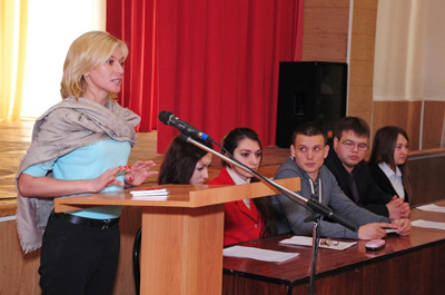 Депутат Екатерина Стенякина рассказала о прошлом и будущем Донского парламентаризма Депутат Екатерина Стенякина рассказала о прошлом и будущем Донского парламентаризма