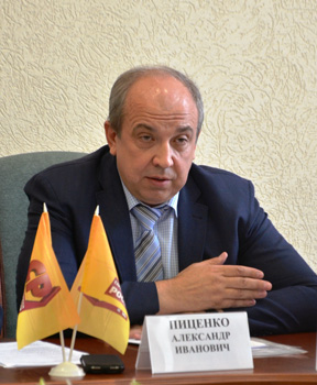 Депутат Александр Пиценко провел прием граждан в Матвеево-Курганском районе Депутат Александр Пиценко провел прием граждан в Матвеево-Курганском районе