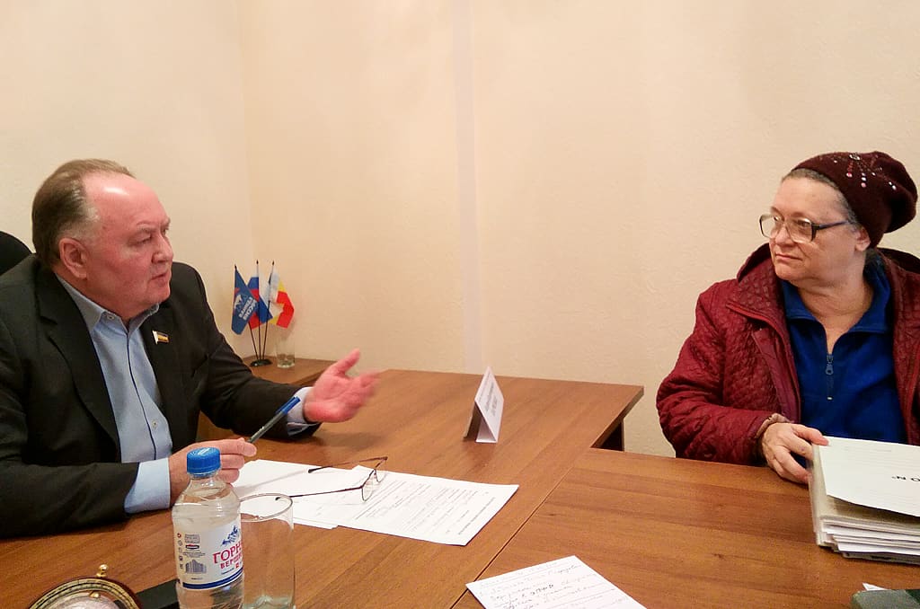 Андрей Харченко провел прием граждан в Белой Калитве 