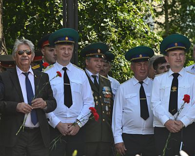 ТЕПЕРЬ И У ДОНСКИХ ПОГРАНИЧНИКОВ В РОСТОВЕ-НА-ДОНУ БУДЕТ СВОЙ ПАМЯТНИК ТЕПЕРЬ И У ДОНСКИХ ПОГРАНИЧНИКОВ В РОСТОВЕ-НА-ДОНУ БУДЕТ СВОЙ ПАМЯТНИК