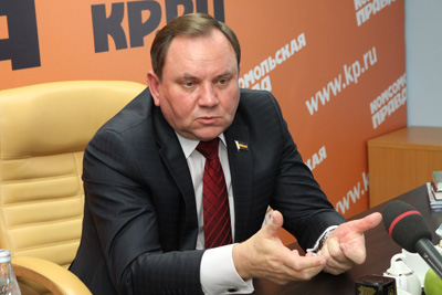 Виктор Дерябкин встретился с коллективом регионального филиала издательского дома «Комсомольская правда» Виктор Дерябкин встретился с коллективом регионального филиала издательского дома «Комсомольская правда»