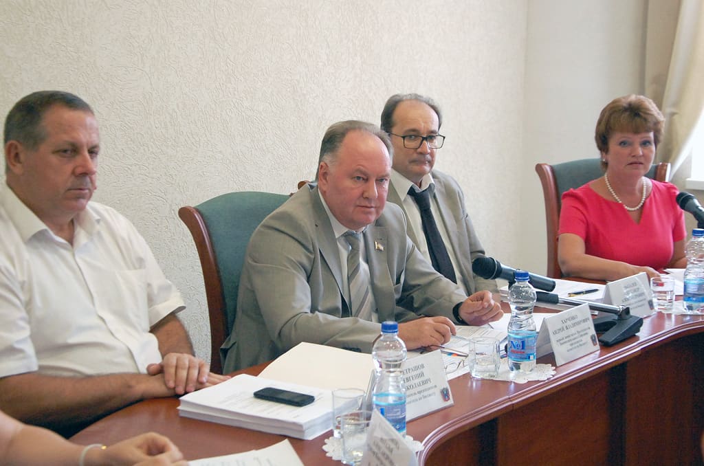 Андрей Харченко: «Доходы и расходы областного бюджета планируется увеличить на 3,6 млрд. рублей»