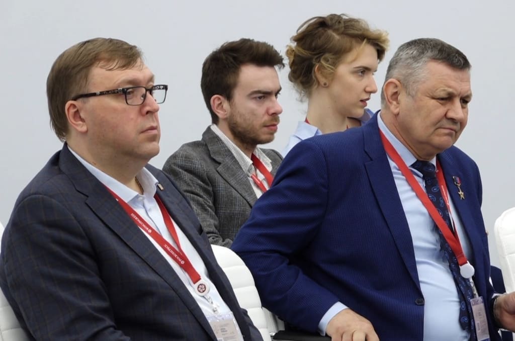 Спикер донского парламента Александр Ищенко принимает участие в ХI Петербургском международном юридическом форуме