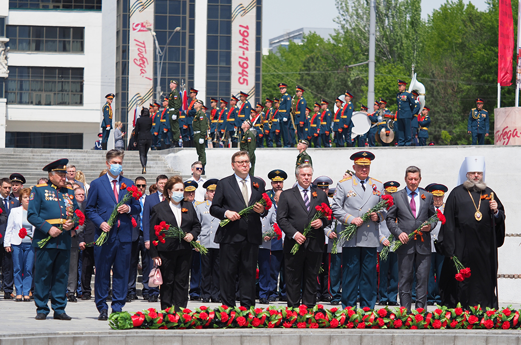 В Ростове-на-Дону почтили память воинов-освободителей, павших в годы Великой Отечественной войны