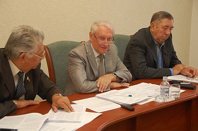 ДОПОЛНИТЕЛЬНЫЕ 40 МЛН.РУБЛЕЙ ПЛАНИРУЕТСЯ ВЫДЕЛИТЬ НА РАЗВИТИЕ СЕМЕЙНЫХ ФЕРМЕРСКИХ ХОЗЯЙСТВ ДОПОЛНИТЕЛЬНЫЕ 40 МЛН.РУБЛЕЙ ПЛАНИРУЕТСЯ ВЫДЕЛИТЬ НА РАЗВИТИЕ СЕМЕЙНЫХ ФЕРМЕРСКИХ ХОЗЯЙСТВ