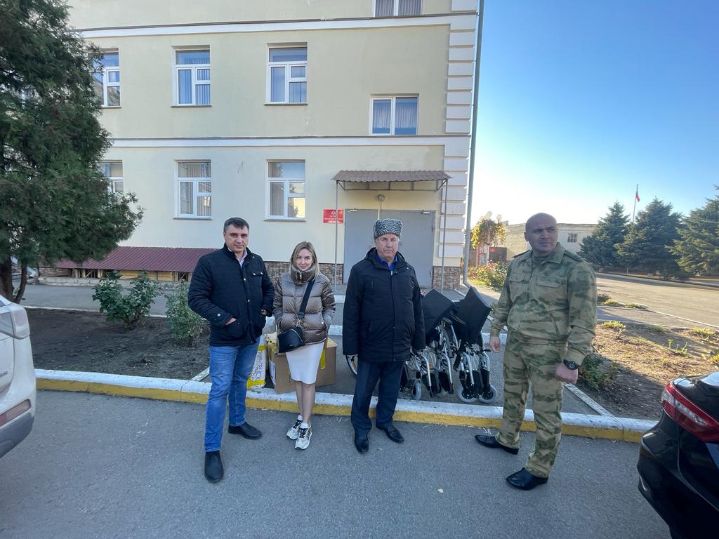 Григорий Фоменко передал в военный госпиталь города Новочеркасска необходимое медицинское оборудование 