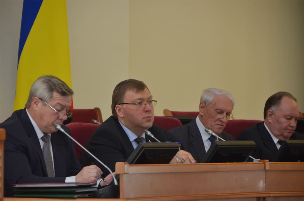 42-е заседание ЗСРО: Расходы областного бюджета на 2017 год увеличены более чем на 1 млрд рублей