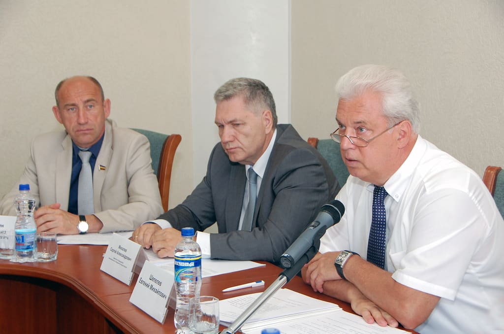 Депутаты Донского парламента предлагают ужесточить ответственность гарантирующих поставщиков электроэнергии