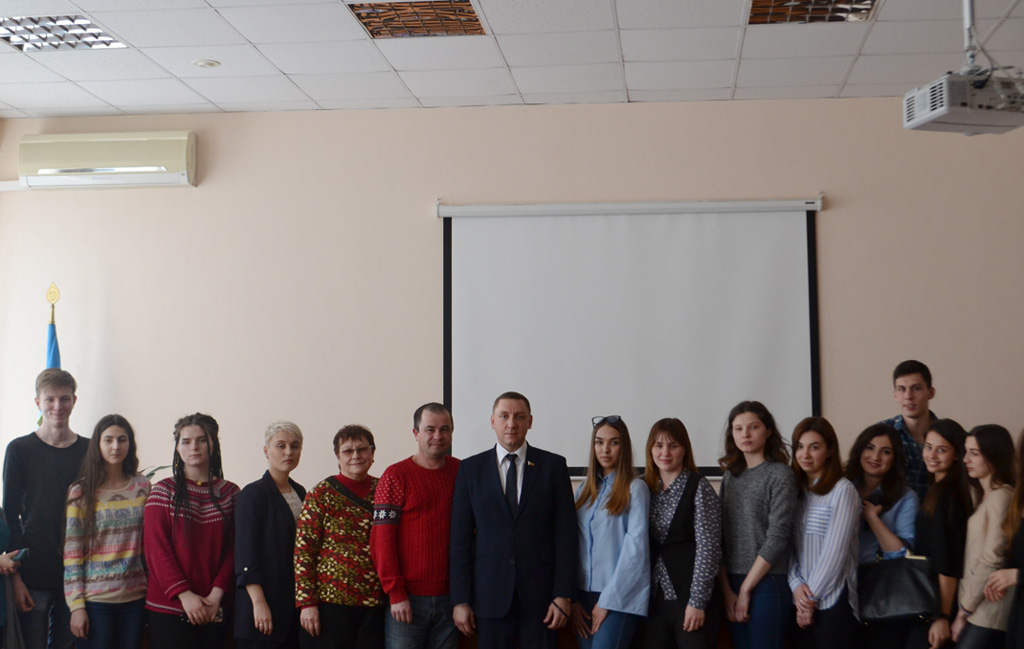 Максим Гелас встретился со студентами Ростовского государственного экономического университета