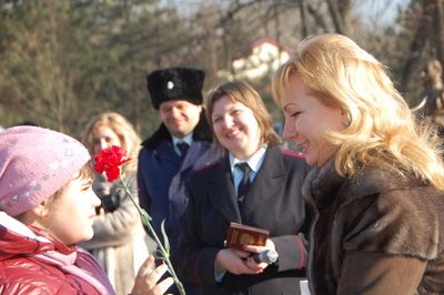 Лариса Тутова вручила паспорта кадетам и школьникам Новочеркасска