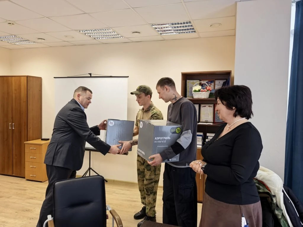 Сергей Ярошенко поздравил с Днем защитника Отечества участников СВО из Кагальницкого района 