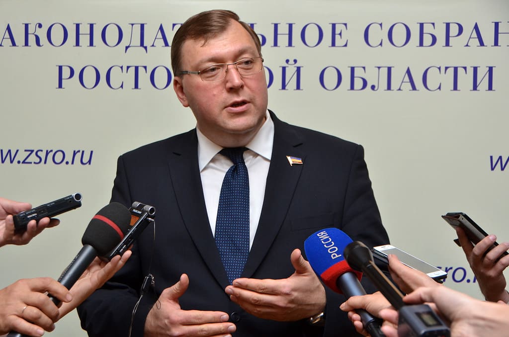 Брифинг Председателя Законодательного Собрания Ростовской области Александра Ищенко для средств массовой информации Брифинг Председателя Законодательного Собрания Ростовской области Александра Ищенко для средств массовой информации