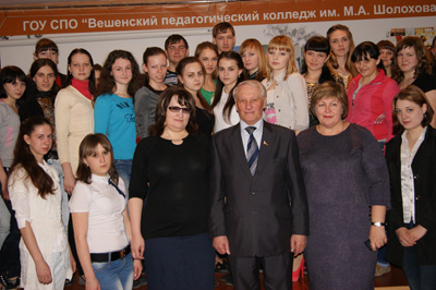 Николай Беляев побеседовал со студентами об истории Донского парламентаризма