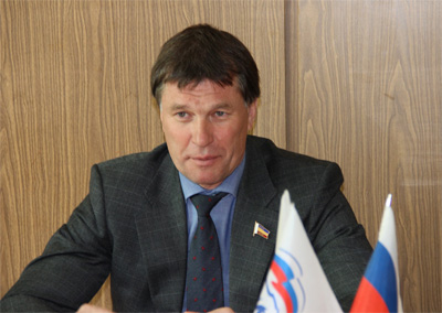 Депутат Сергей Суховенко провел прием граждан в Усть-Донецком районе 