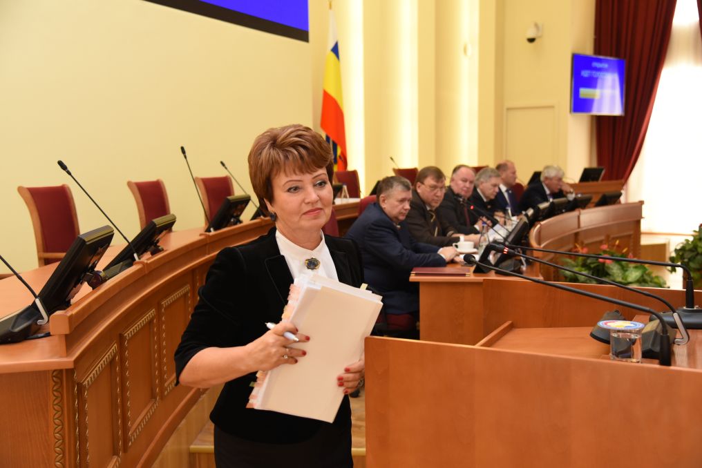 3-е заседание ЗСРО: Дефицит областного бюджета снизился до 4,7 млрд рублей
