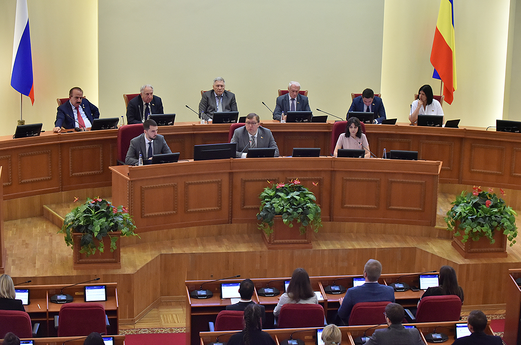 Шестой созыв Молодежного парламента при Законодательном Собрании Ростовской области начал свою работу