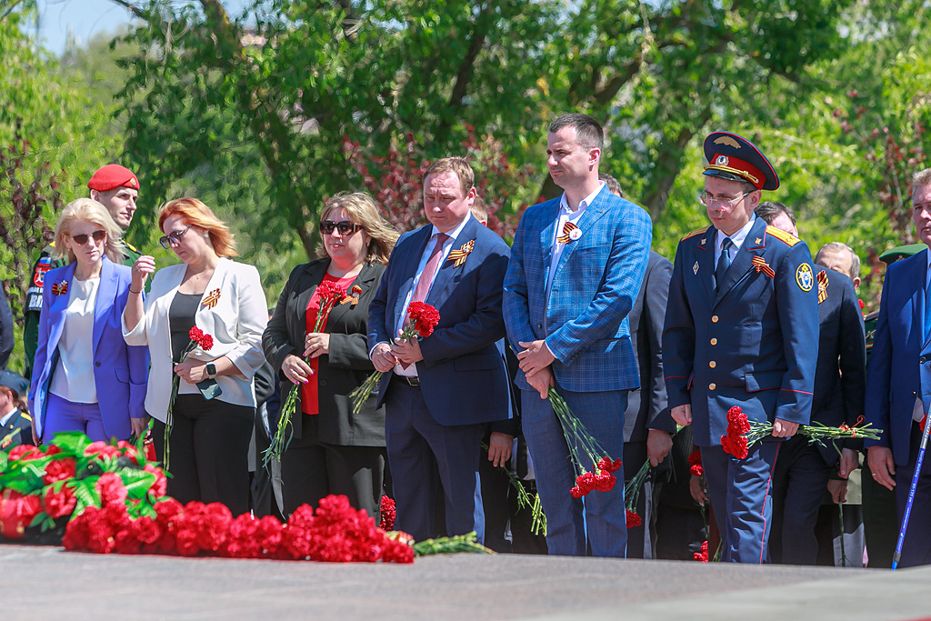 Изображение новости На мемориале «Кумженская роща» зажгли Вечный огонь №11