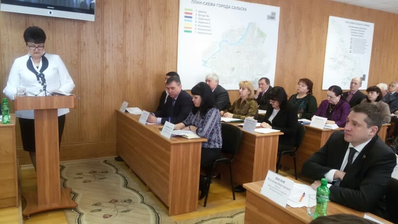 Владимир Шилов принял участие в заседании Собрания депутатов Сальского района