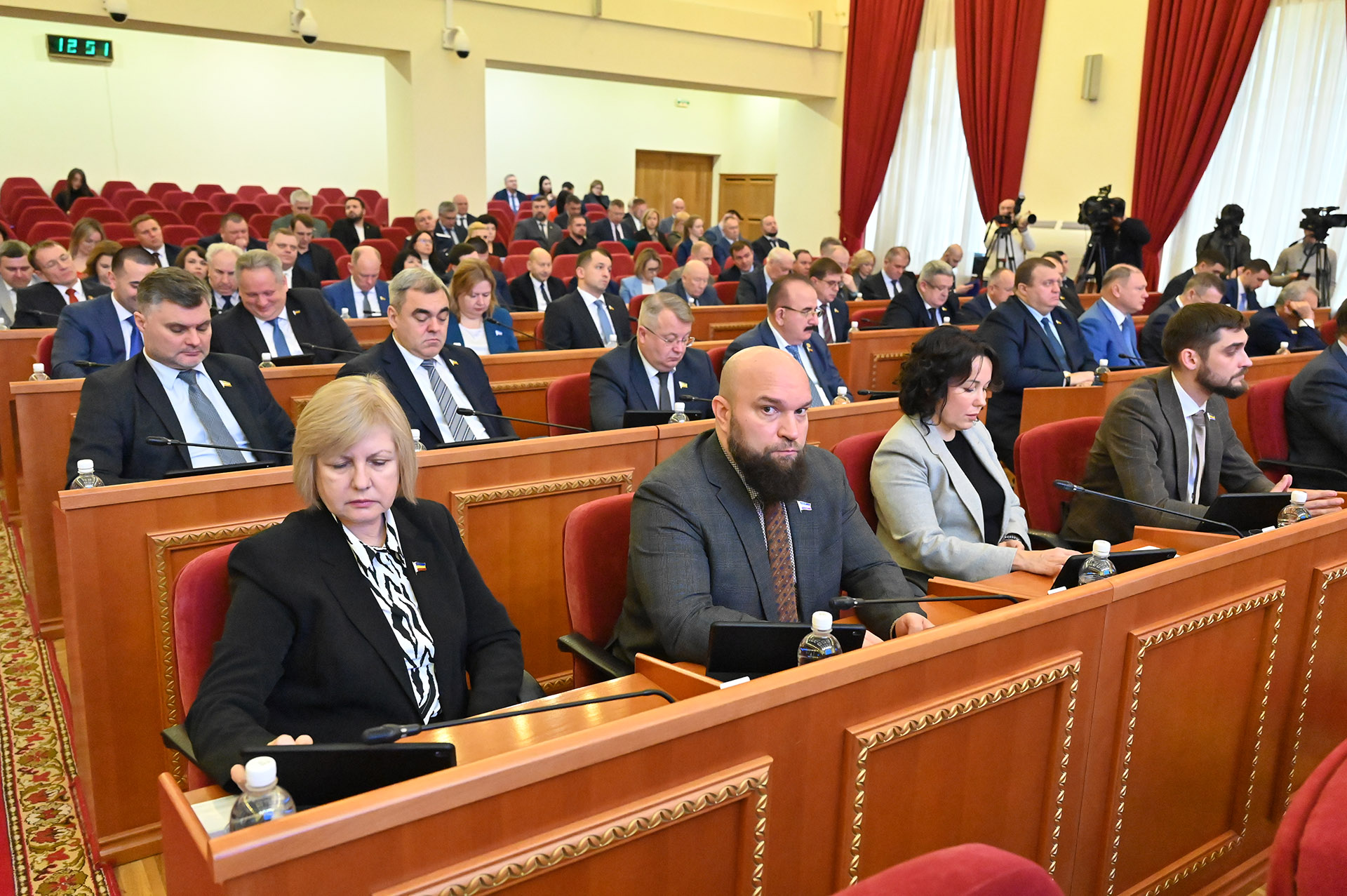 15-е заседание ЗС РО: Расходы в сфере образования на 2025 год увеличились более чем на 10 %