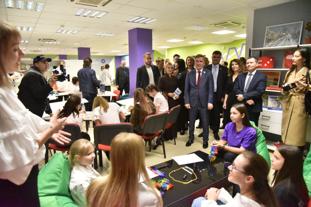 Изображение новости В станице Кагальницкая открылся первый сельский Молодежный центр в Ростовской области  №14
