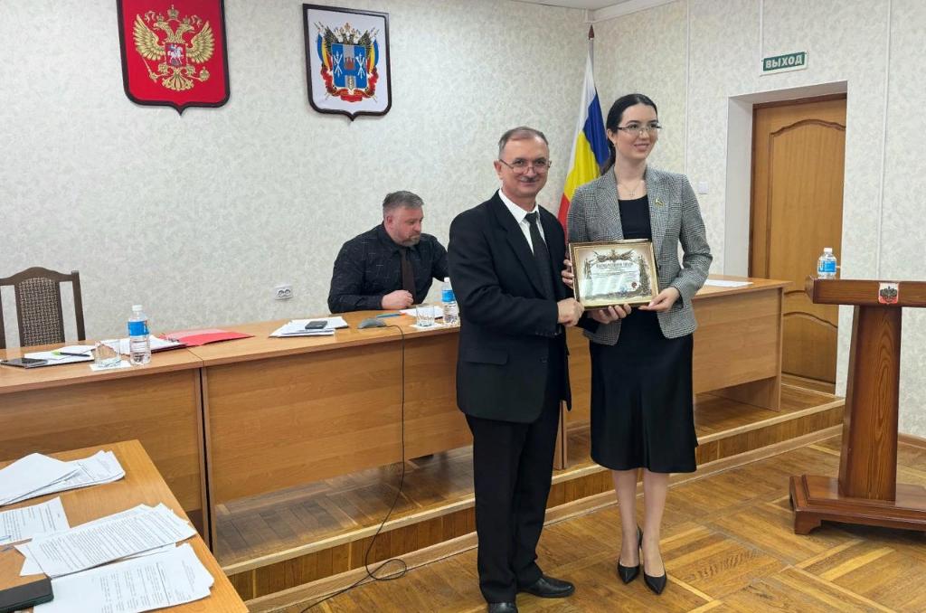 Анна Касьяненко приняла участие в заседании Собрания депутатов Егорлыкского района
