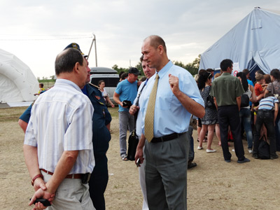 Депутат Владимир Лакунин посетил лагерь временного размещения беженцев из Украины