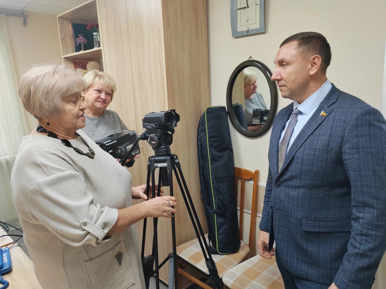 Максим Гелас помог центру социального обслуживания граждан пожилого возраста и инвалидов Цимлянского района 