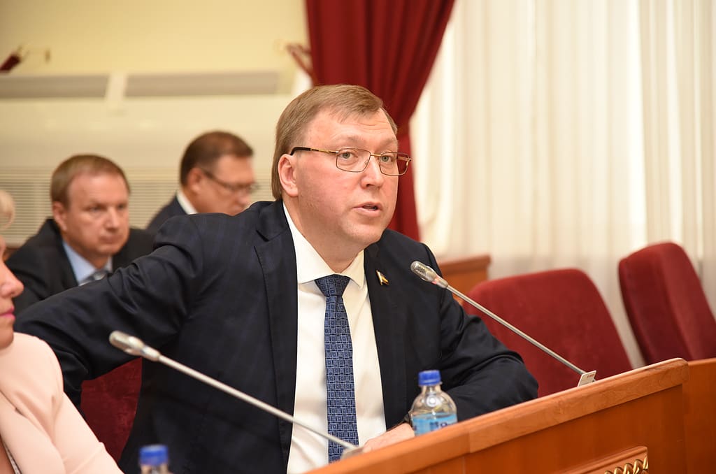 1-е заседание ЗС РО 6-го созыва: Александр Ищенко прокомментировал итоги 1-го заседания донского парламента 1-е заседание ЗС РО 6-го созыва: Александр Ищенко прокомментировал итоги 1-го заседания донского парламента