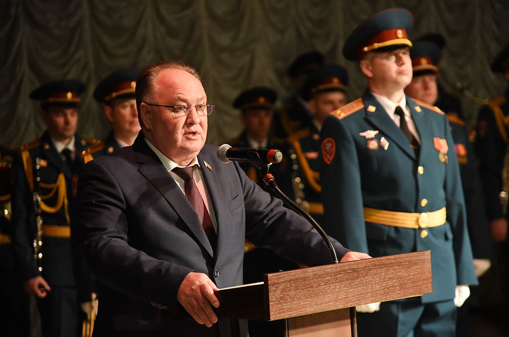 Андрей Харченко поздравил военнослужащих  национальной гвардии с профессиональным праздником 
