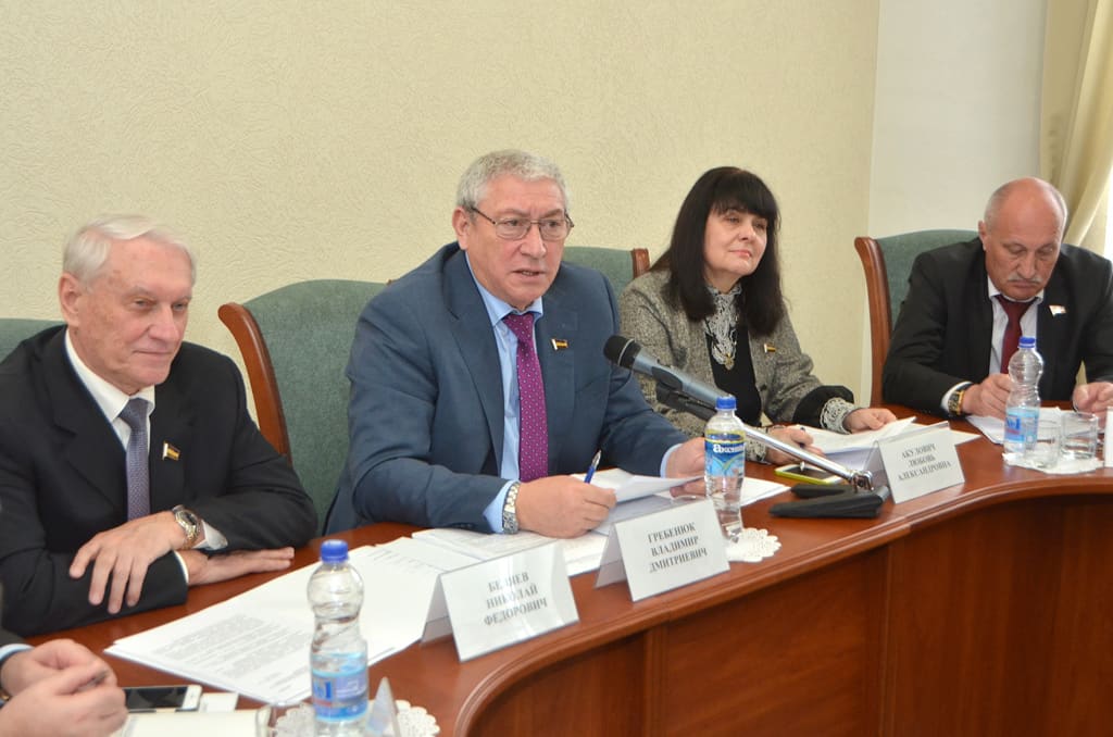 Владимир Гребенюк: «Рыбохозяйственная отрасль Ростовской области активно развивается и её необходимо поддерживать» Владимир Гребенюк: «Рыбохозяйственная отрасль Ростовской области активно развивается и её необходимо поддерживать»