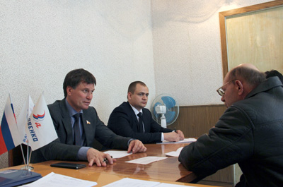  Депутат Донского парламента Сергей Суховенко провел прием граждан в Константиновском районе 