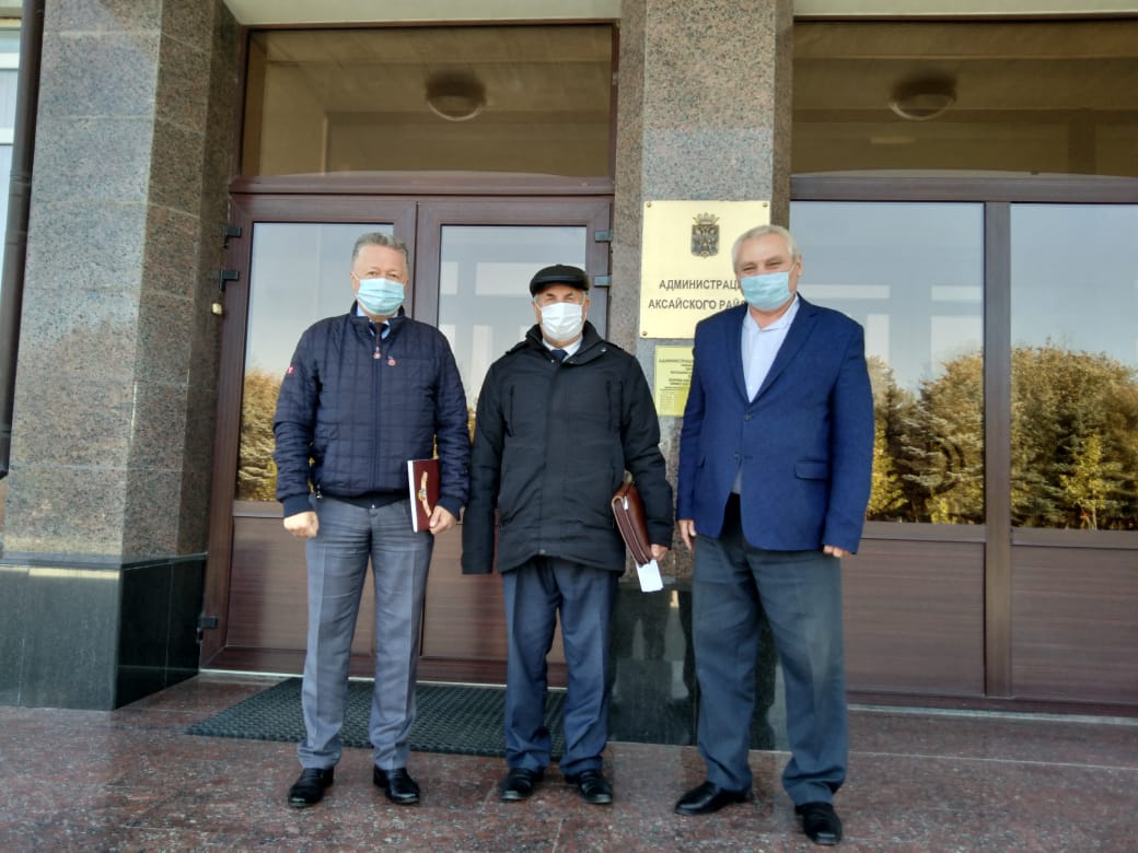 Григорий Фоменко провел ряд рабочих встреч в Аксайском районе Григорий Фоменко провел ряд рабочих встреч в Аксайском районе