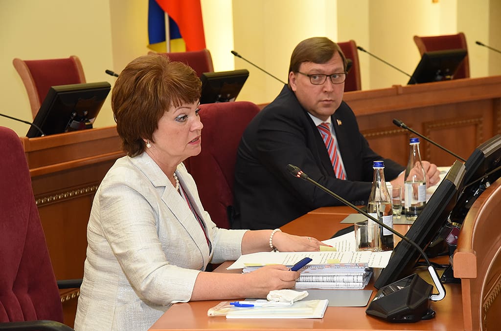 В 2019 году расходы областного бюджета выросли более чем на 15 млрд рублей В 2019 году расходы областного бюджета выросли более чем на 15 млрд рублей