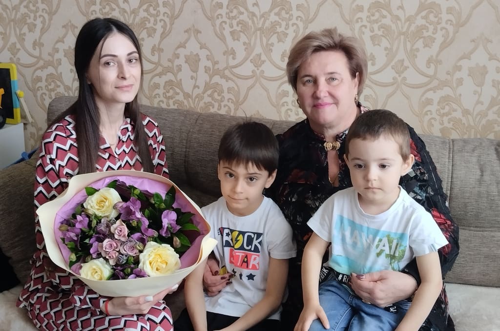 Светлана Пискунова поздравила семьи мобилизованных с наступающим Днем защитника Отечества