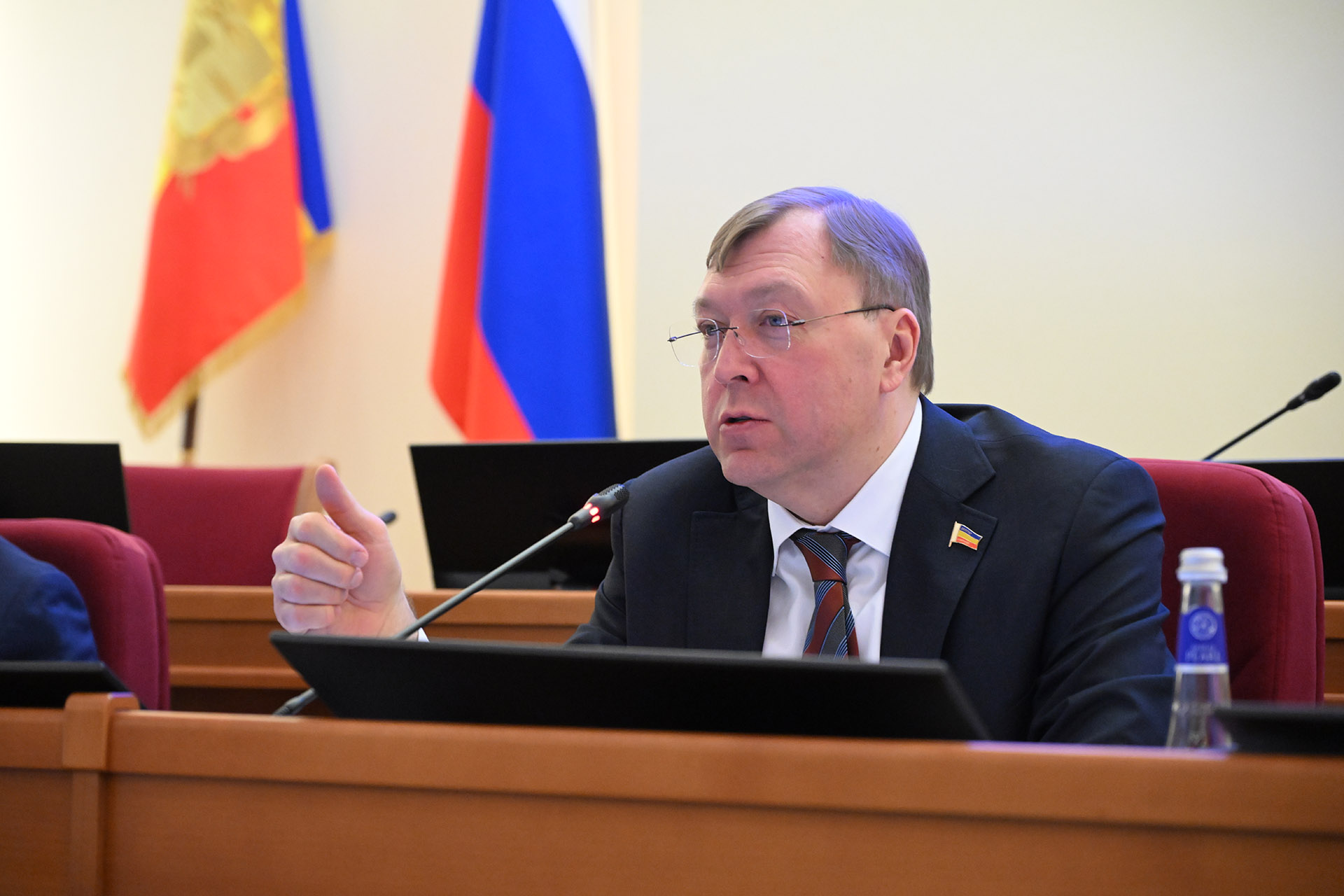 Александр Ищенко помогает образовательным организациям и учреждениям  соцзащиты 