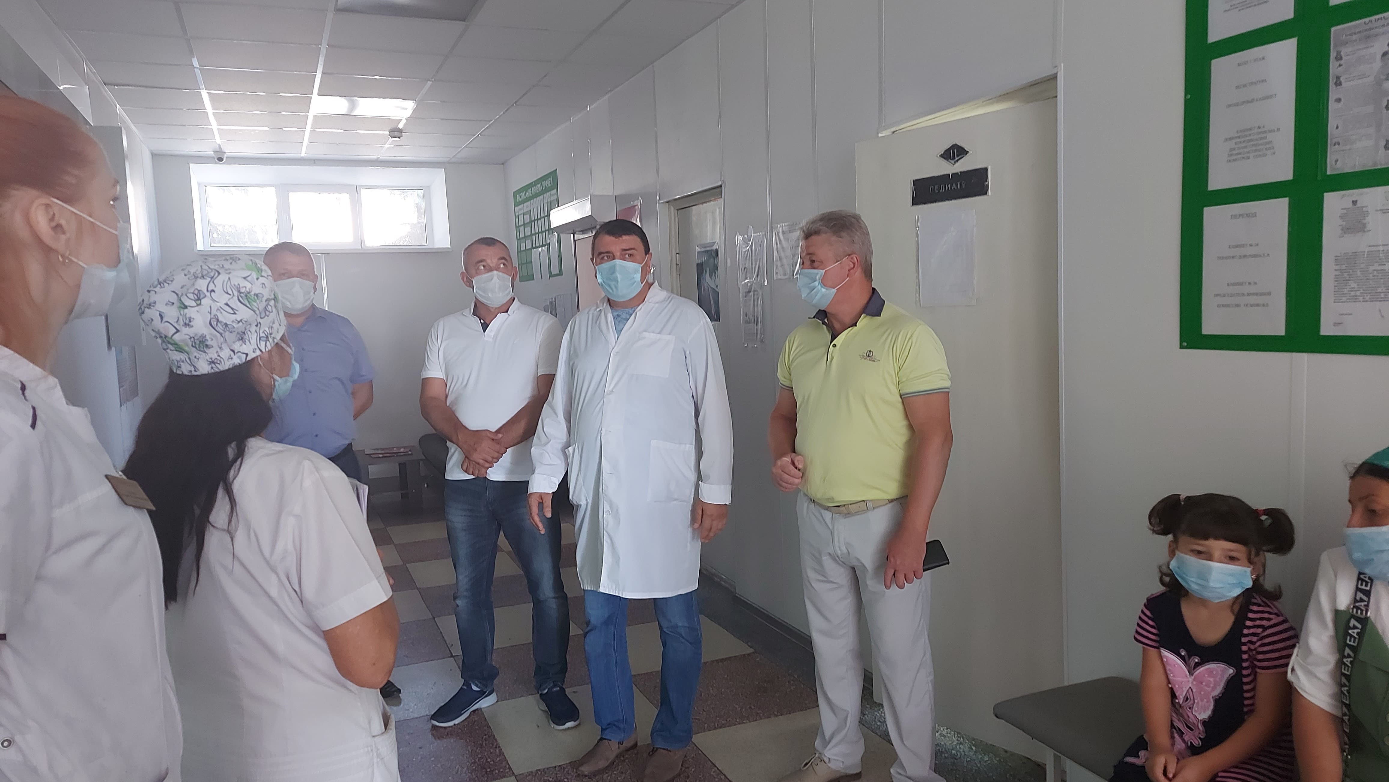 Валерий Шевченко посетил  Центральную больницу Багаевского района с рабочим визитом