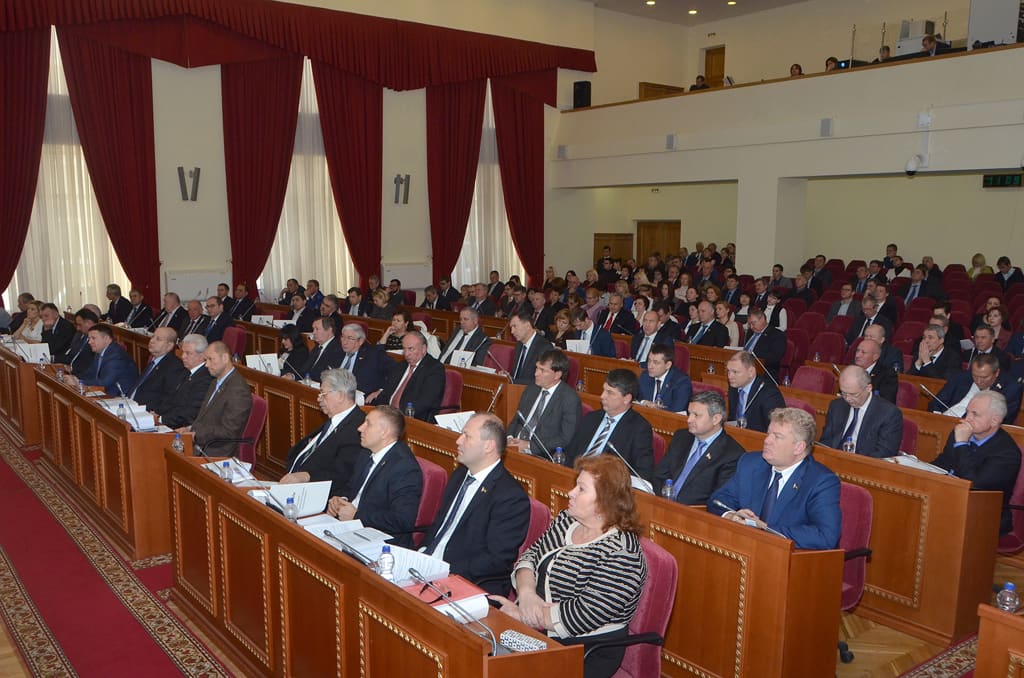 25-е заседание ЗСРО: Депутаты определили мероприятия, необходимые для выполнения задач, поставленных Президентом России в ежегодном Послании Федеральному Собранию 25-е заседание ЗСРО: Депутаты определили мероприятия, необходимые для выполнения задач, поставленных Президентом России в ежегодном Послании Федеральному Собранию