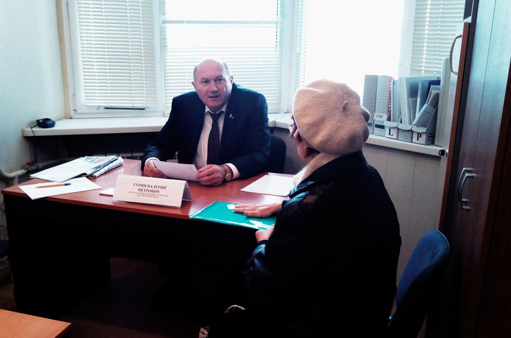 Валерий Гурин провел приемы граждан в Ростове-на-Дону и Батайске Валерий Гурин провел приемы граждан в Ростове-на-Дону и Батайске