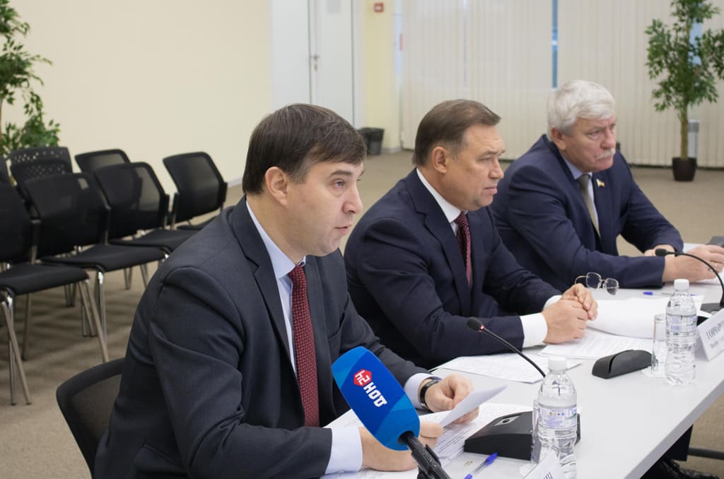 Вячеслав Василенко и Николай Беляев обсудили ход реализации национального проекта «Экология» Вячеслав Василенко и Николай Беляев обсудили ход реализации национального проекта «Экология»