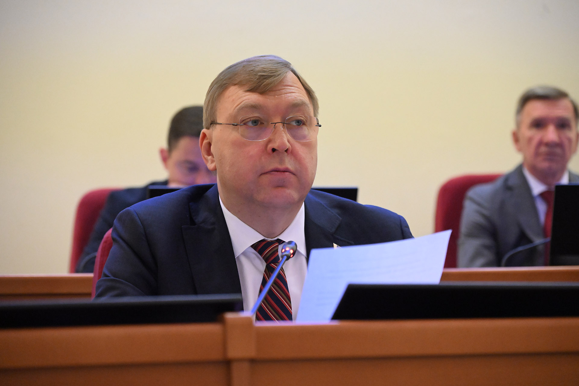 Специалисты центров помощи детям по соцработе получили право на дополнительные дни отпуска