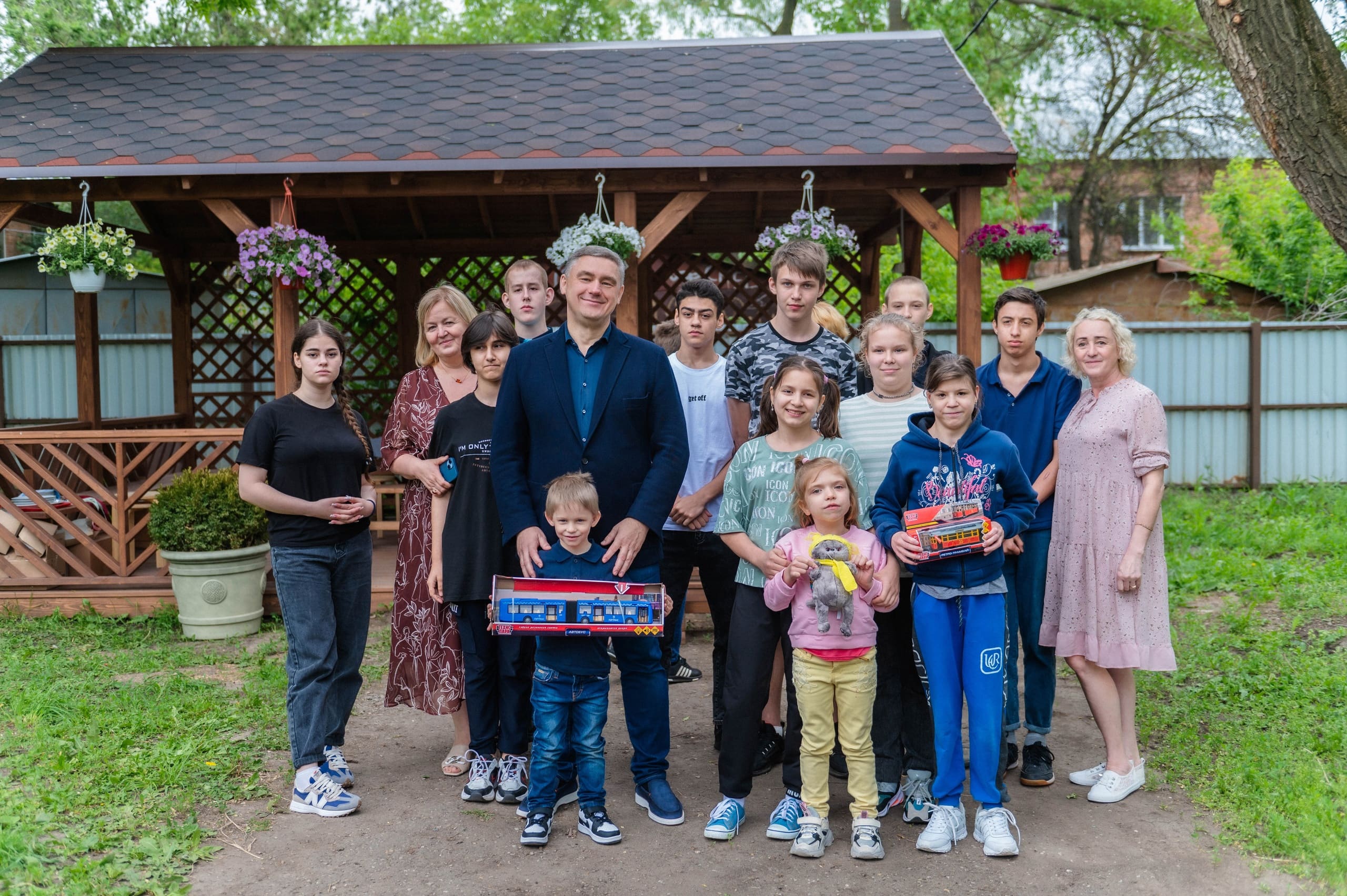 Игорь Бураков встретился с воспитанниками центра помощи детям