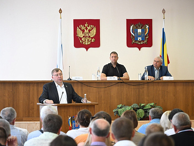 Александр Ищенко провел встречу с активом Боковского района 