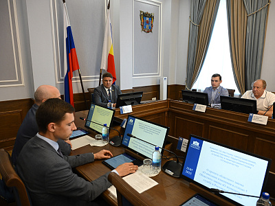 Комитет по местному самоуправлению поддержал законопроект, упрощающий поступление ветеранов СВО на муниципальную службу